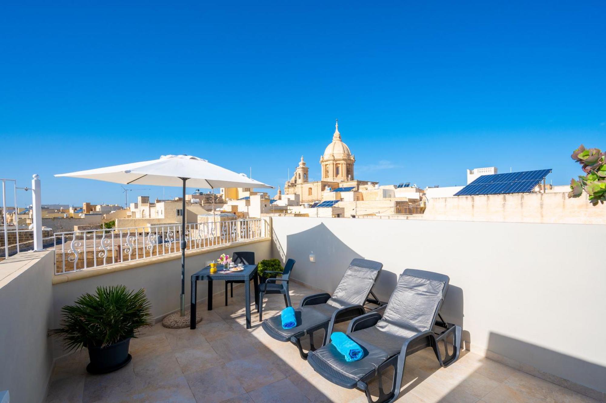 Ta' Dun Martin And Taz-Zija Bed And Breakfast Nadur ภายนอก รูปภาพ