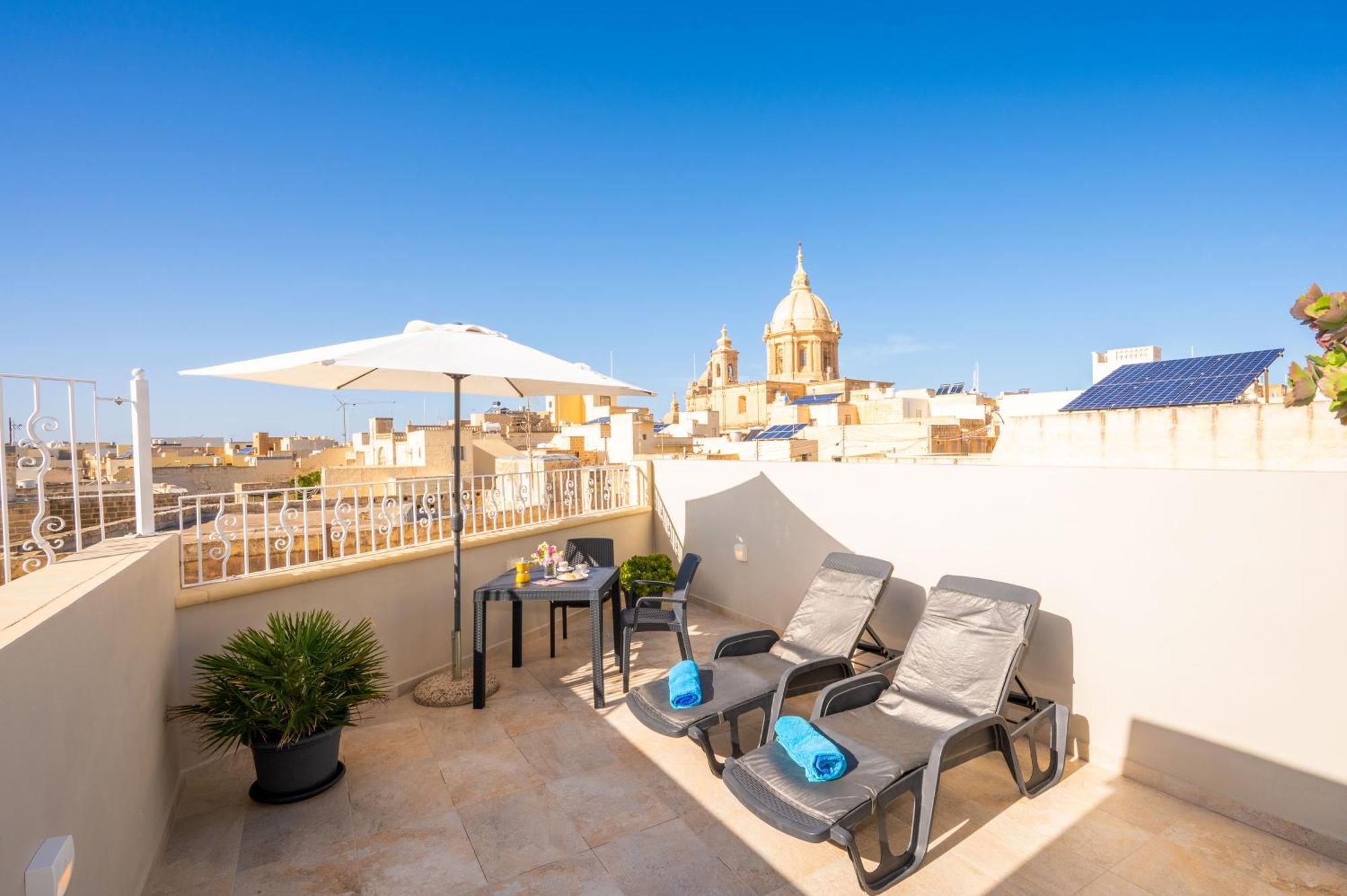 Ta' Dun Martin And Taz-Zija Bed And Breakfast Nadur ภายนอก รูปภาพ