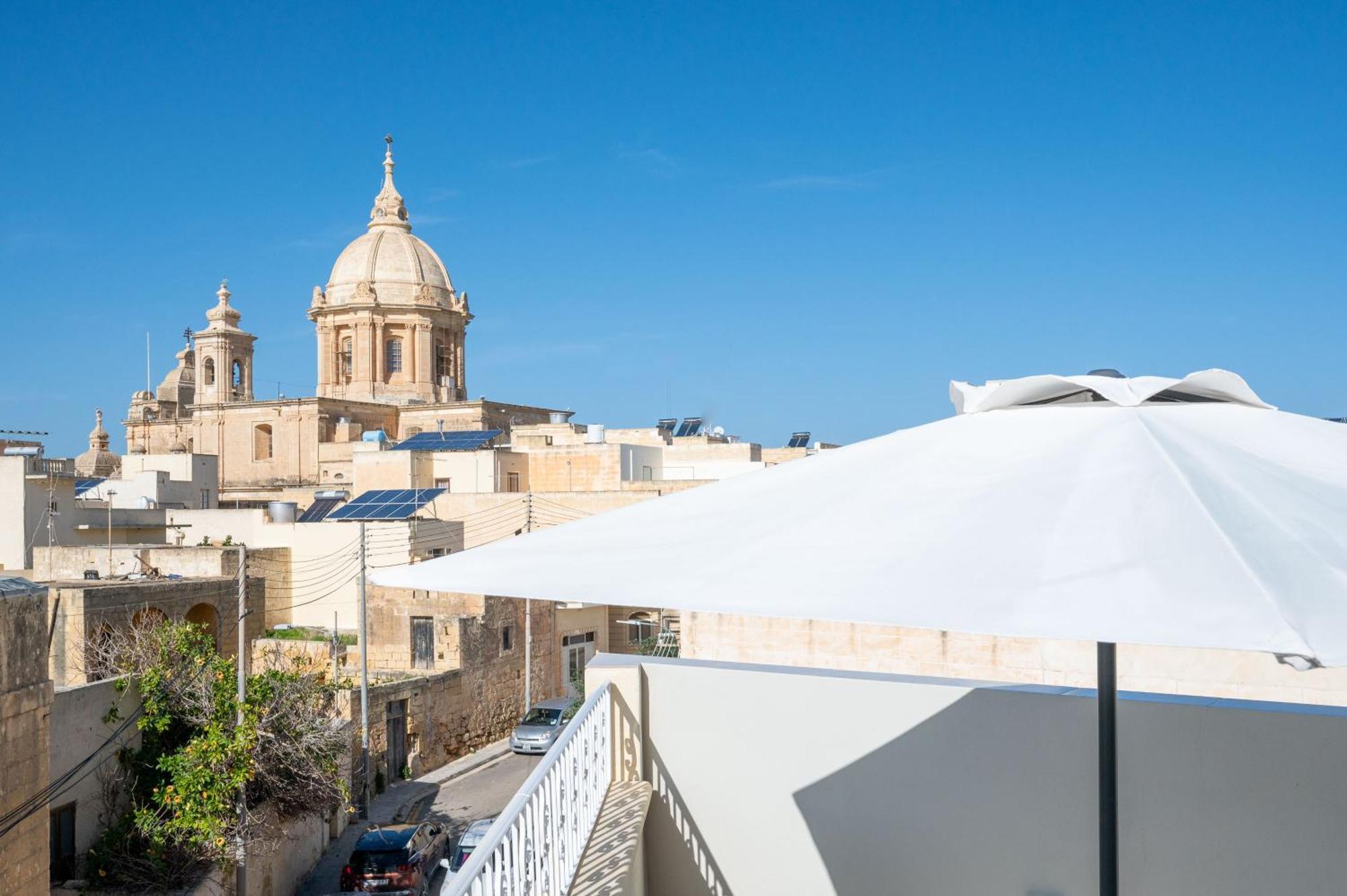 Ta' Dun Martin And Taz-Zija Bed And Breakfast Nadur ภายนอก รูปภาพ
